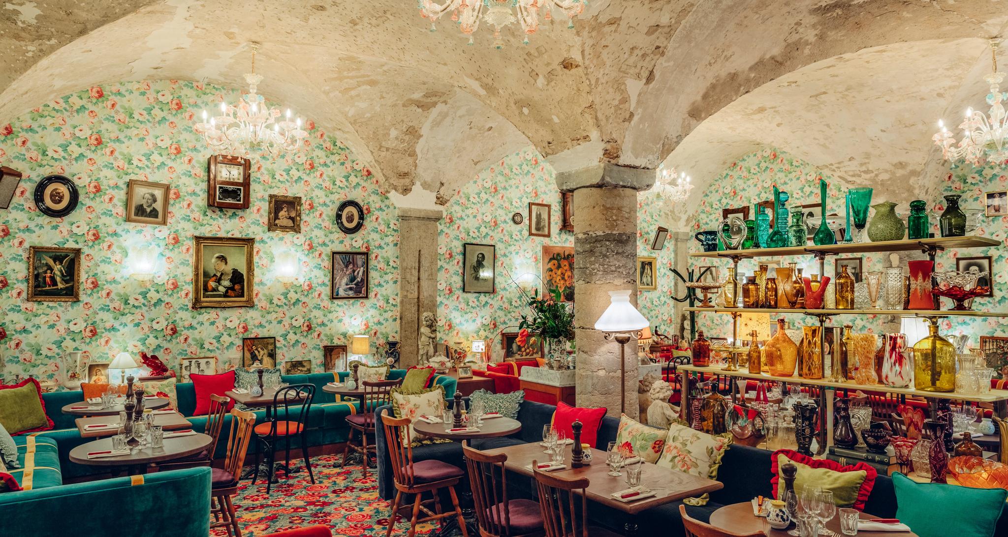 Big Mamma · Italian restaurants con molto amore