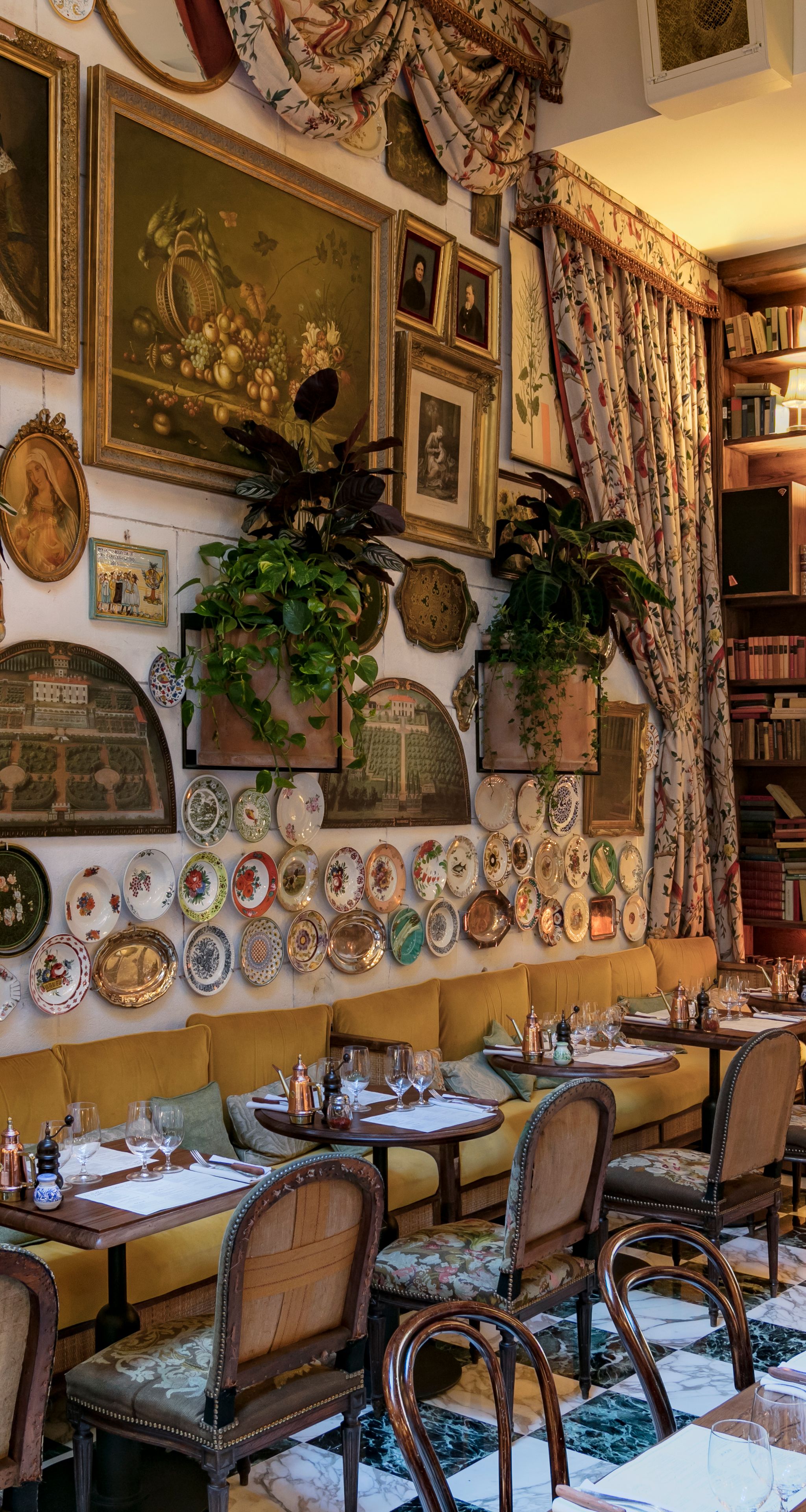 Big Mamma · Italian restaurants con molto amore