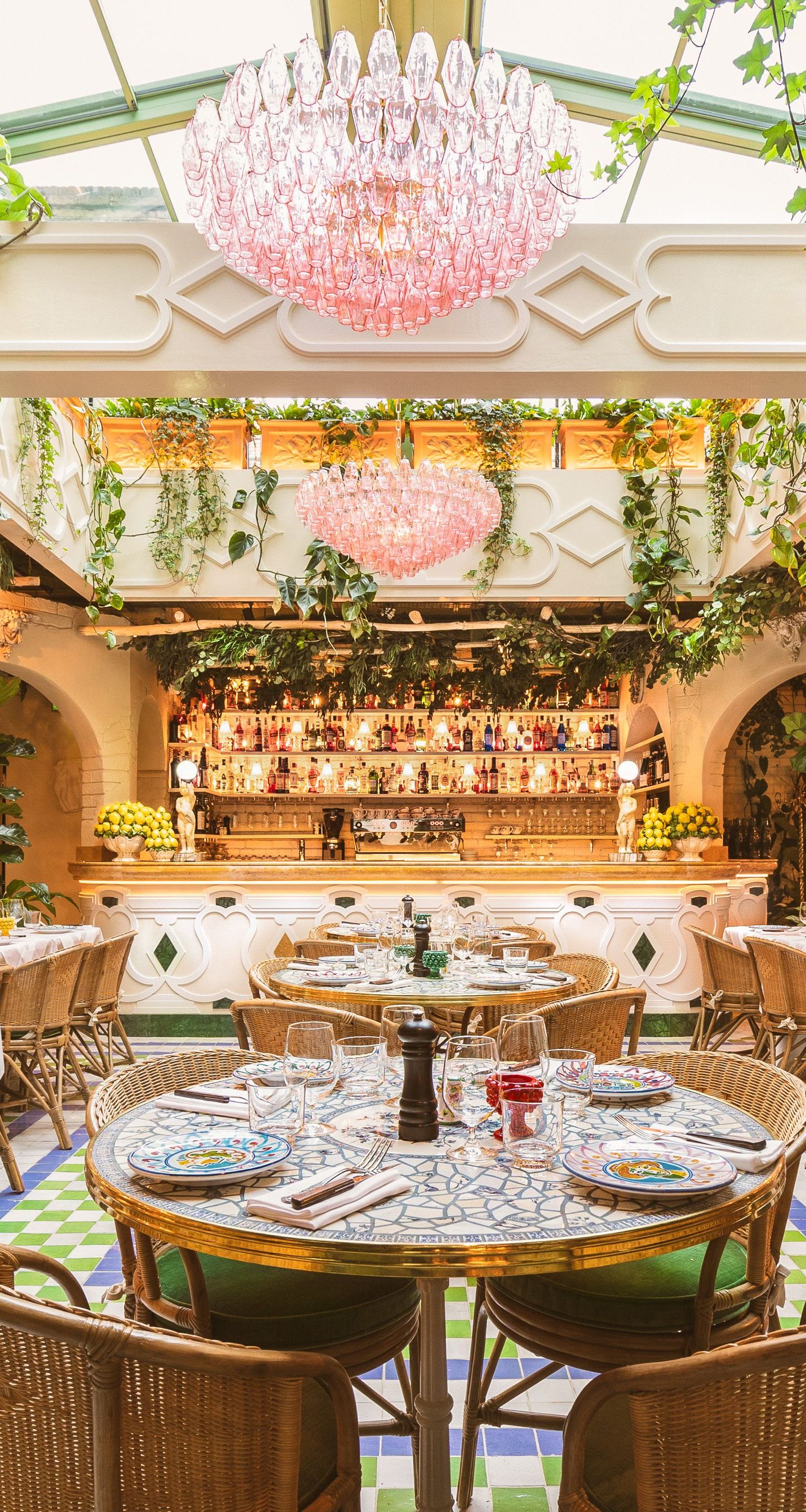 Big Mamma · Italian restaurants con molto amore