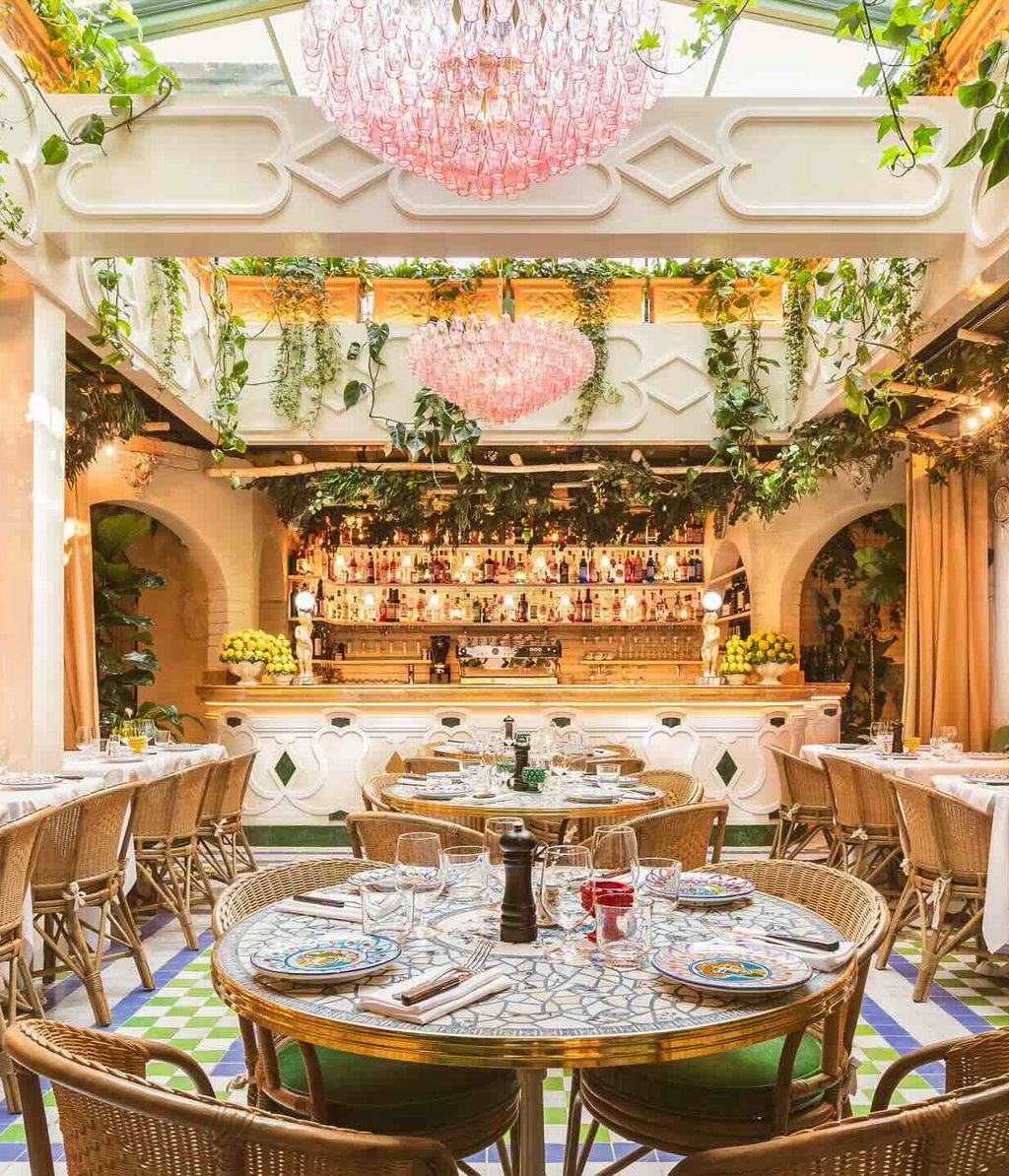 Jacuzzi® Italian Restaurant, Kensington, West London